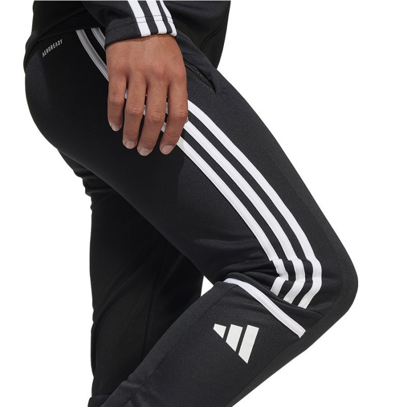 Spodnie adidas SQUADRA 25 Training Pant Jr JE2777 czarny 116 cm