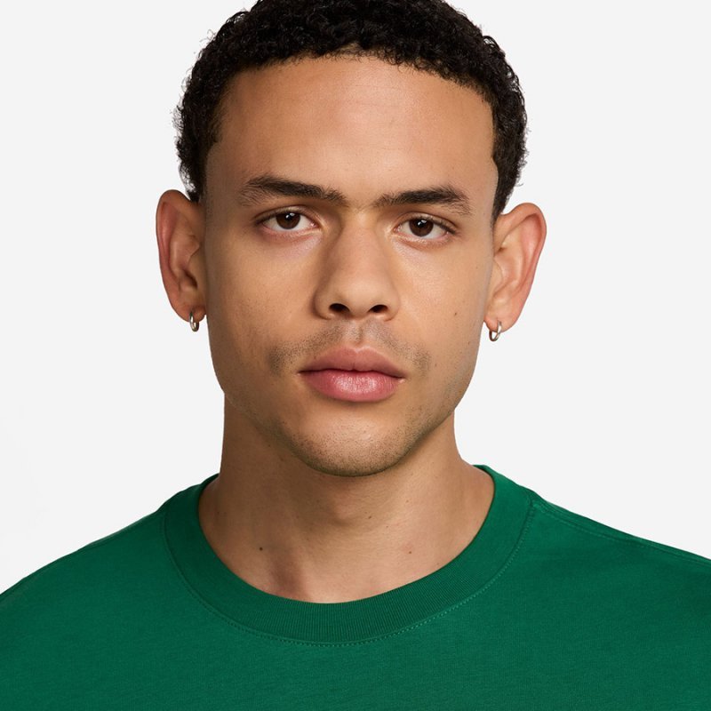 T-Shirt Nike Sportswear TOTAL 90 II IB6032-302 zielony XL