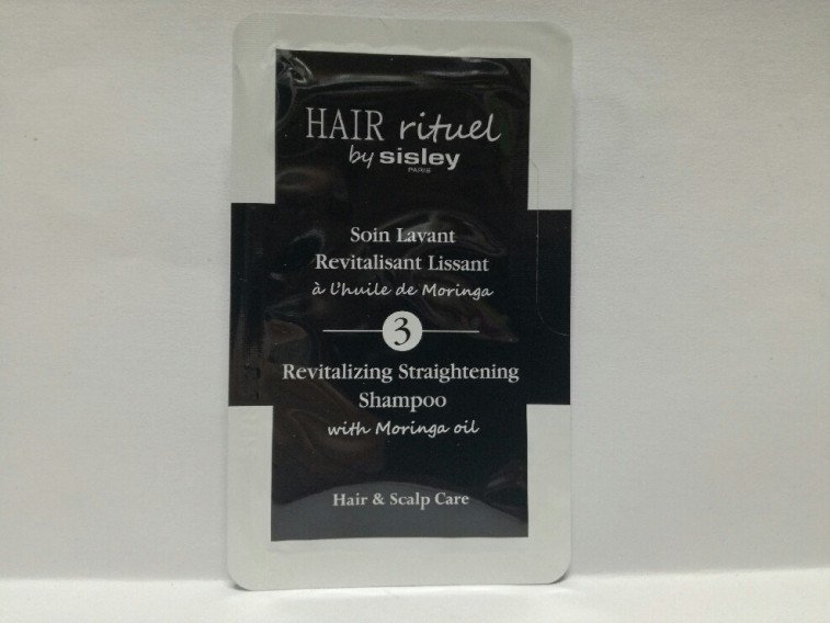 Sisley Hair Rituel Soin Lavant Revit Lissant szampon rewitalizujący do włosów z olejkiem moringa 80 ml