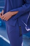 Moe M491 Bluza z rozcięciami na bokach i lampasem - indygo