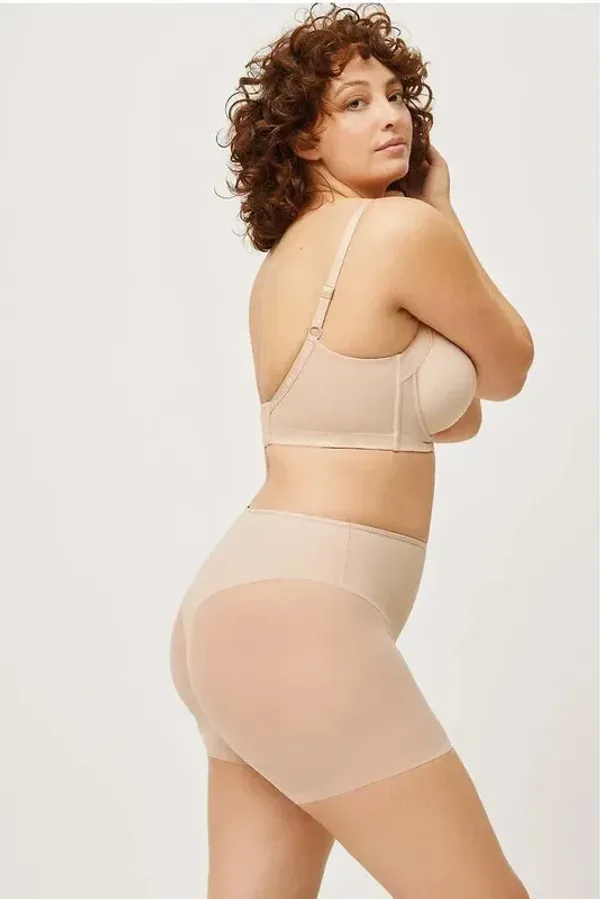 YSABEL MORA Figi 19613