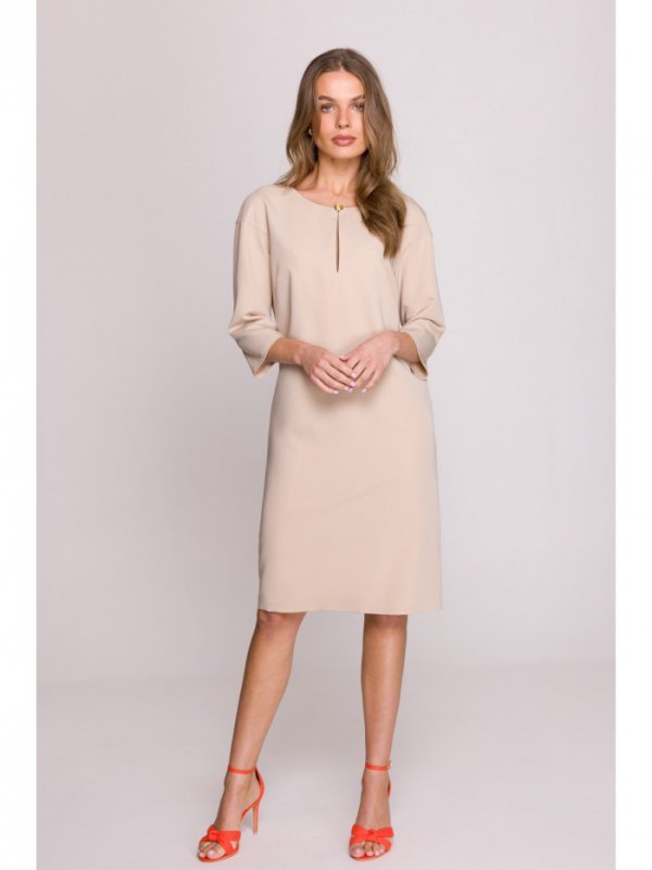 Stylove S394 Sukienka o luźnym fasonie z łezką w dekolcie - beżowa