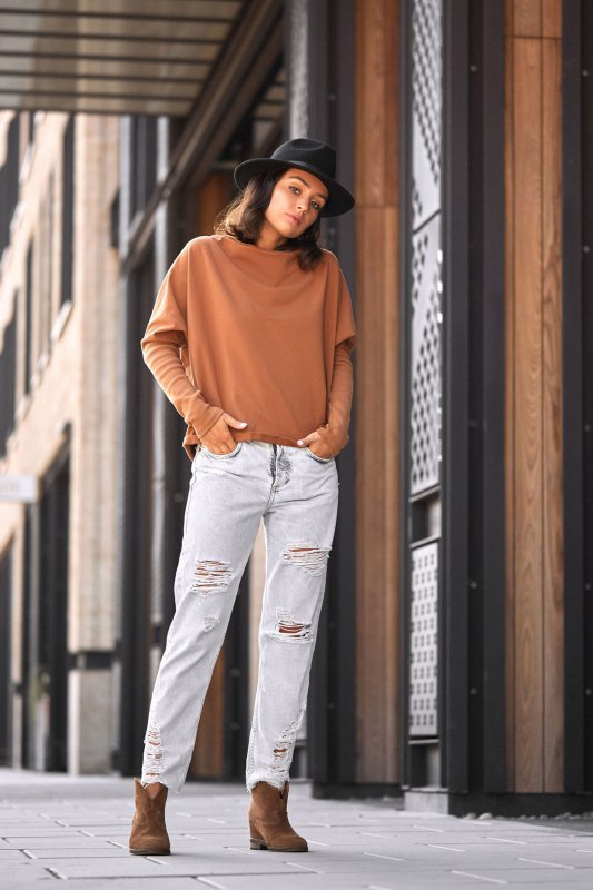 BeWear B094 Bluza z dekoltem z tyłu - kamel