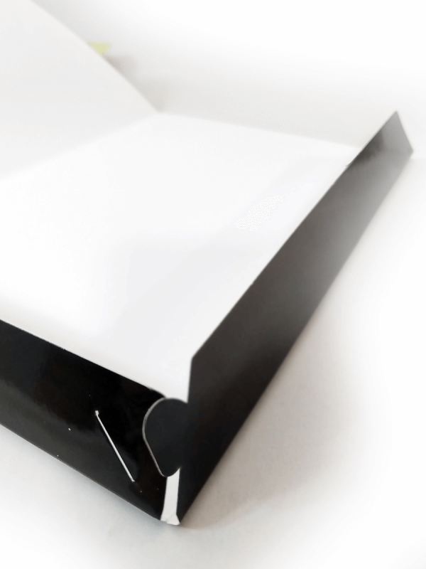 teczka standard ekonomiczna z gumką, 338 x 479 mm, druk pełnokolory 4+0, foliowana mat, kreda 350 g, 200 sztuk