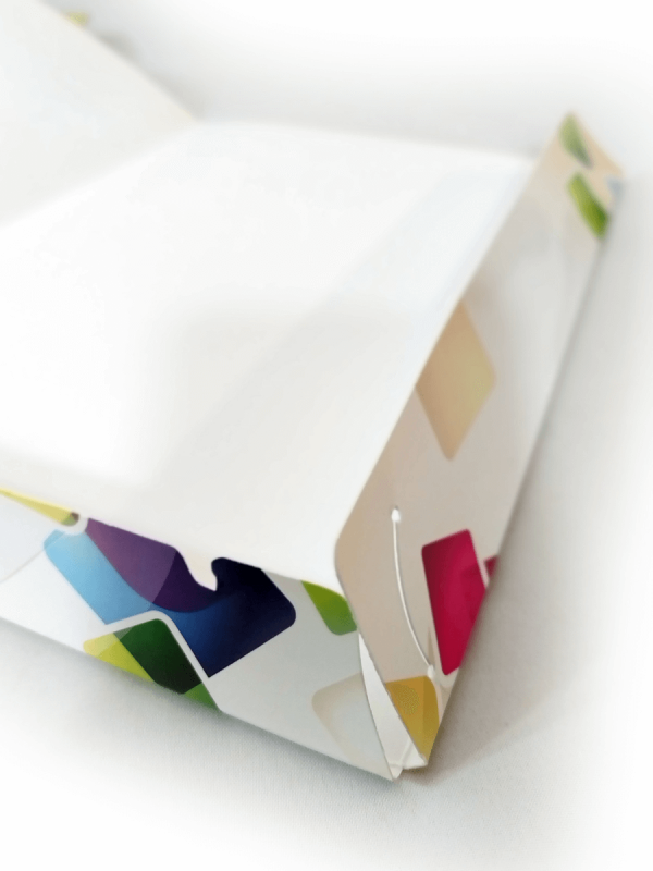 teczka Eko / Kraft, druk pełnokolorowy jednostronny 4+0, papier ekologiczny Materica Kraft 250 g lub Krafliner 300 g 300 sztuk