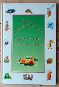 Maria Kownacka • Za żywopłotem