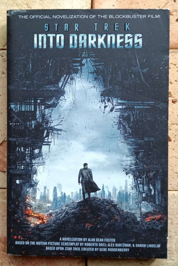 Alan Dean Foster - Star Trek Into Darkness - okładka