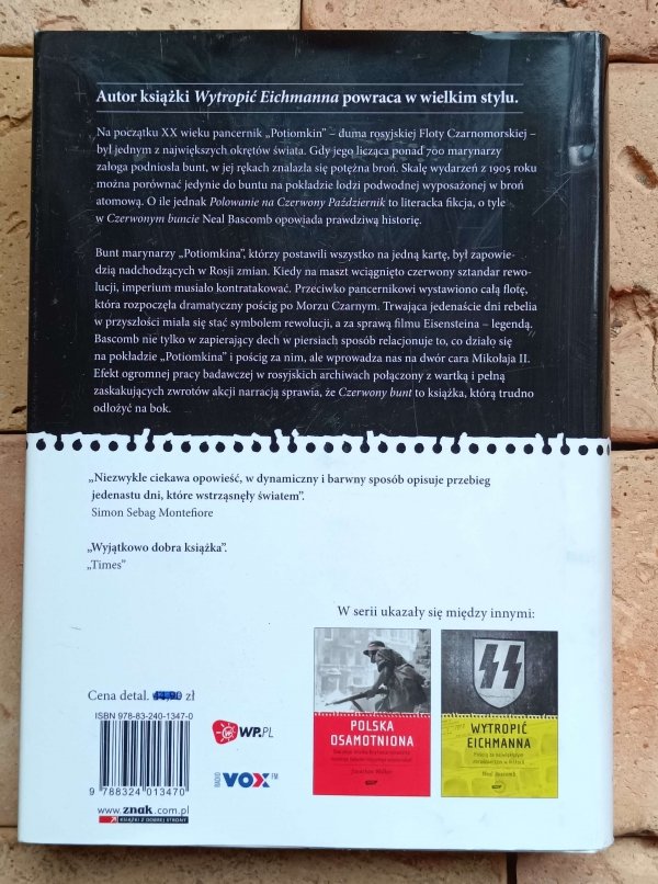 Neal Bascomb - Czerwony bunt - okladka