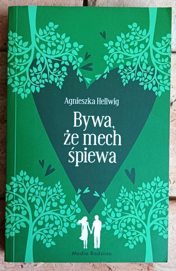 Agnieszka Hellwig • Bywa, że mech śpiewa - okładka