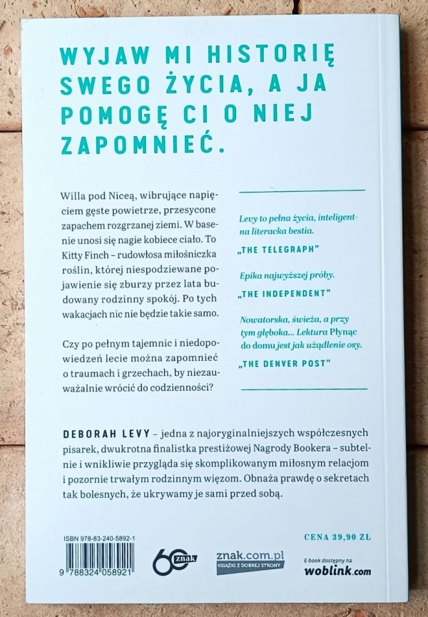 Deborah Levy  Płynąc do domu - okładka