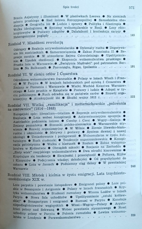 &quot;Kompleksowa analiza rozwoju masonerii w Europie Środkowo-Wschodniej w XVIII i XIX wieku, ukazująca jej wpływ na społeczeństwo i politykę. Autor, Ludwik Hass, prezentuje skrupulatne badania i interdyscyplinarne podejście.&quot;