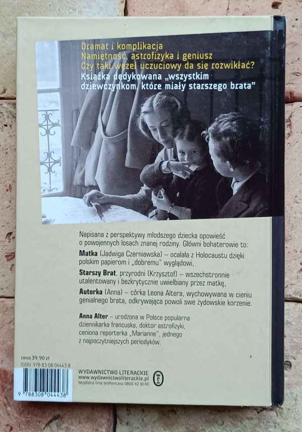 Anna Alter - Moja córka, doktorr astrofizyk