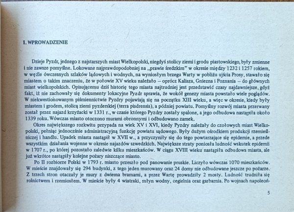 Hanka Zaniewska • Pyzdry. Przemiany przestrzenne i funkcjonalne fragment