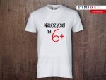 Biała, bawełniana męska koszulka z nadrukiem Nauczyciel na 6+ - Studioix.pl