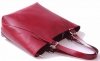 Univerzální kožená kabelka na každodení nošení červená
