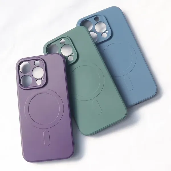 Silikonowe magnetyczne etui iPhone 13 Pro Max Silicone Case Magsafe - jasnoniebieskie