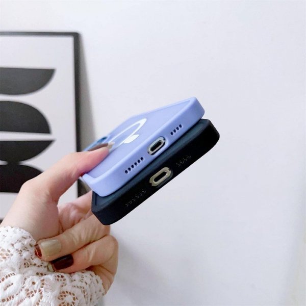 Magnetyczne etui z MagSafe Color Matte Case do iPhone 15 - granatowe