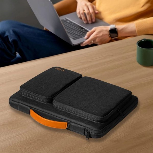 Pancerna Torba Tech-Protect Defender do Laptopa 13 14 cali Wodoodporna (MacBook NEO, Pro, Air 13") Black/Orange
