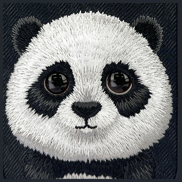 Nimmy etui iPhone 15 6.1&quot; czarny/black   Big Eyed Pet 2.0 Panda