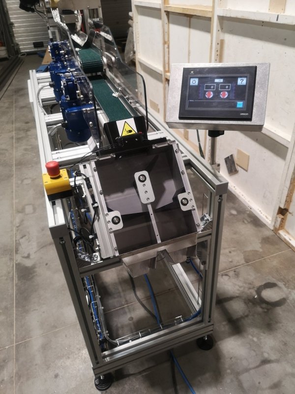 Piece counting machine
