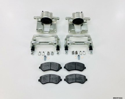 2 x Front Brake Caliper & Pads for Chrysler Voyager RT 2008-2016 BRK/RT/022A