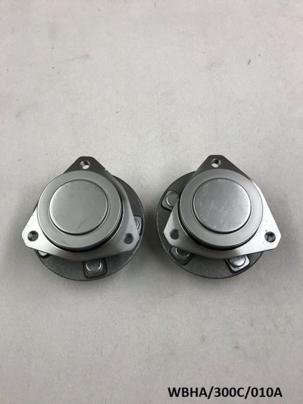 2x Front Wheel Bearing &Hub Assembly for 300C / Charger 2011-2017 WBHA/300C/010A