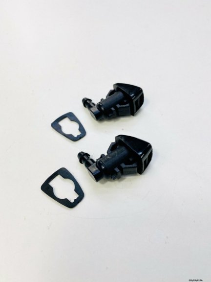 2 x Windscreen Washer Nozzle for Dodge Nitro KA 2007-2011 ESS/KA/017A