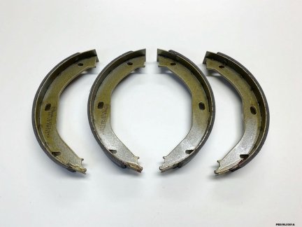Parking Brake Shoes Set for Jeep Grand Cherokee WJ 1999-2004 PBS/WJ/001A