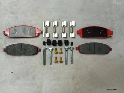 Front Ceramic Pads & Fitting KIT for Jeep Commander XK 2006-2010 BBP/XK/008A