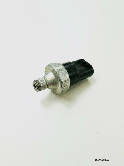 Oil Pressure Switch for Jeep Cherokee XJ Comanche 2.5 4.0L 1992-1996 ESS/XJ/030A