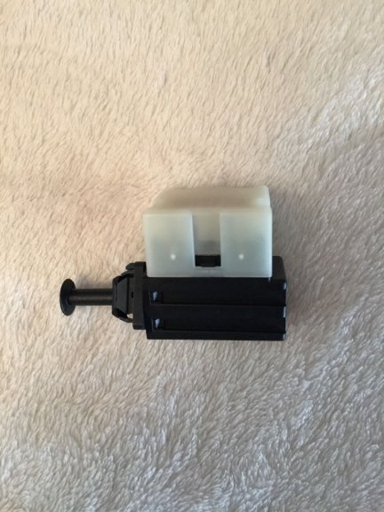 Brake Light Switch for Jeep Wrangler TJ & JK 1997-2016 ESS/JK/002A