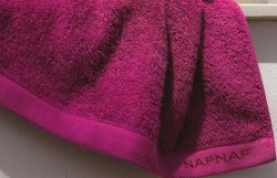 Ręcznik Naf Naf fuksja 30x50, 50x100