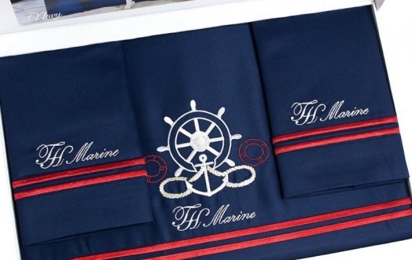 Ekskluzywna pościel na prezent Tivolyo Navy blue marinistyczna z haftem