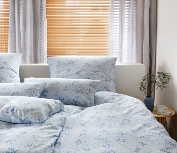 Elegante pościel letnia mako batyst Piano blau 24515 135x200
