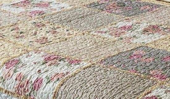 Bawełniana narzuta patchwork w róże 240x220
