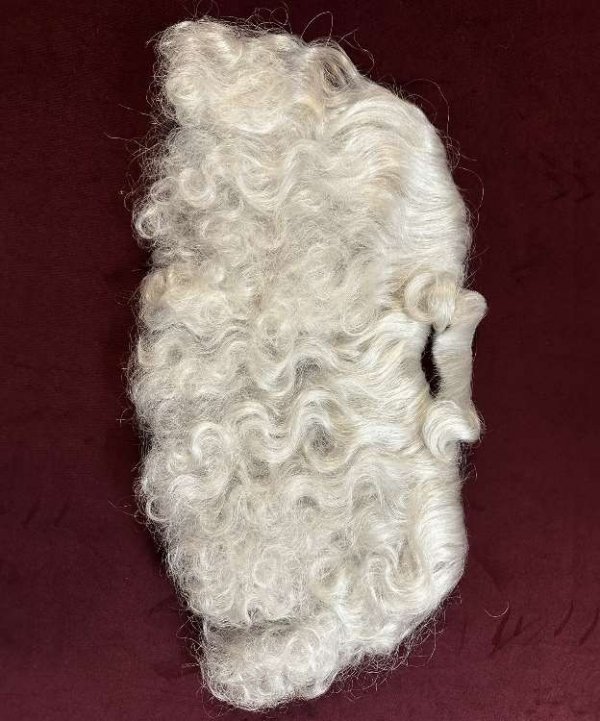 Zbliżenie skrętu i objętości Kanekalon – styl Vintage Santa