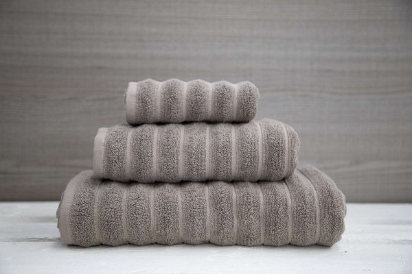 Ręcznik hotelowy OLH 600 gram permium 50x100 toupe