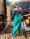 WASSERFESTE SÄURE- UND LAUGENSCHUTZKLEIDUNG MODELL 412
