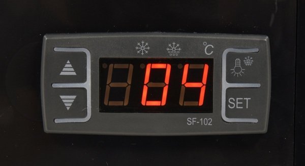 WITRYNA CHŁODNICZA 100L 68x45x67 CZARNA