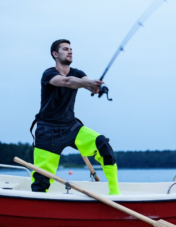 WATERPROOF FLUO THIGH WADERS MAX S5 (SAFETY BOOTS S5 AND KNEE REINFORCEMENT) WRM02 FLUO