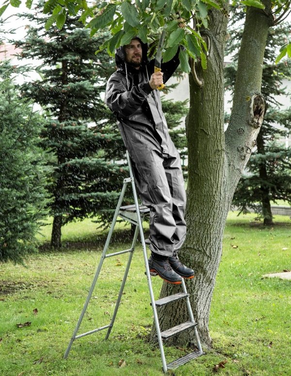 WATERPROOF OVERALLS 104