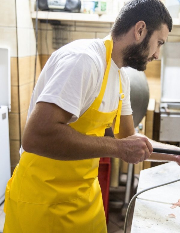 WATERPROOF APRON WITH ROUND REINFORCEMENT 082