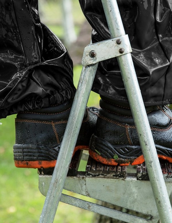 WATERPROOF OVERALLS 104