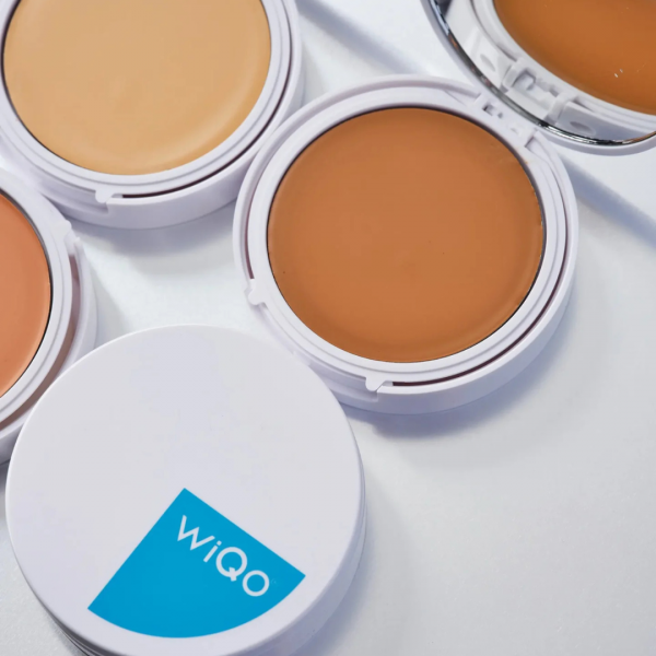 WIQO ICP SPF50 koloryzujący krem w kompakcie