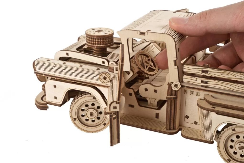Puzzle 3D Drewniane Pickup Drwala uGEARS