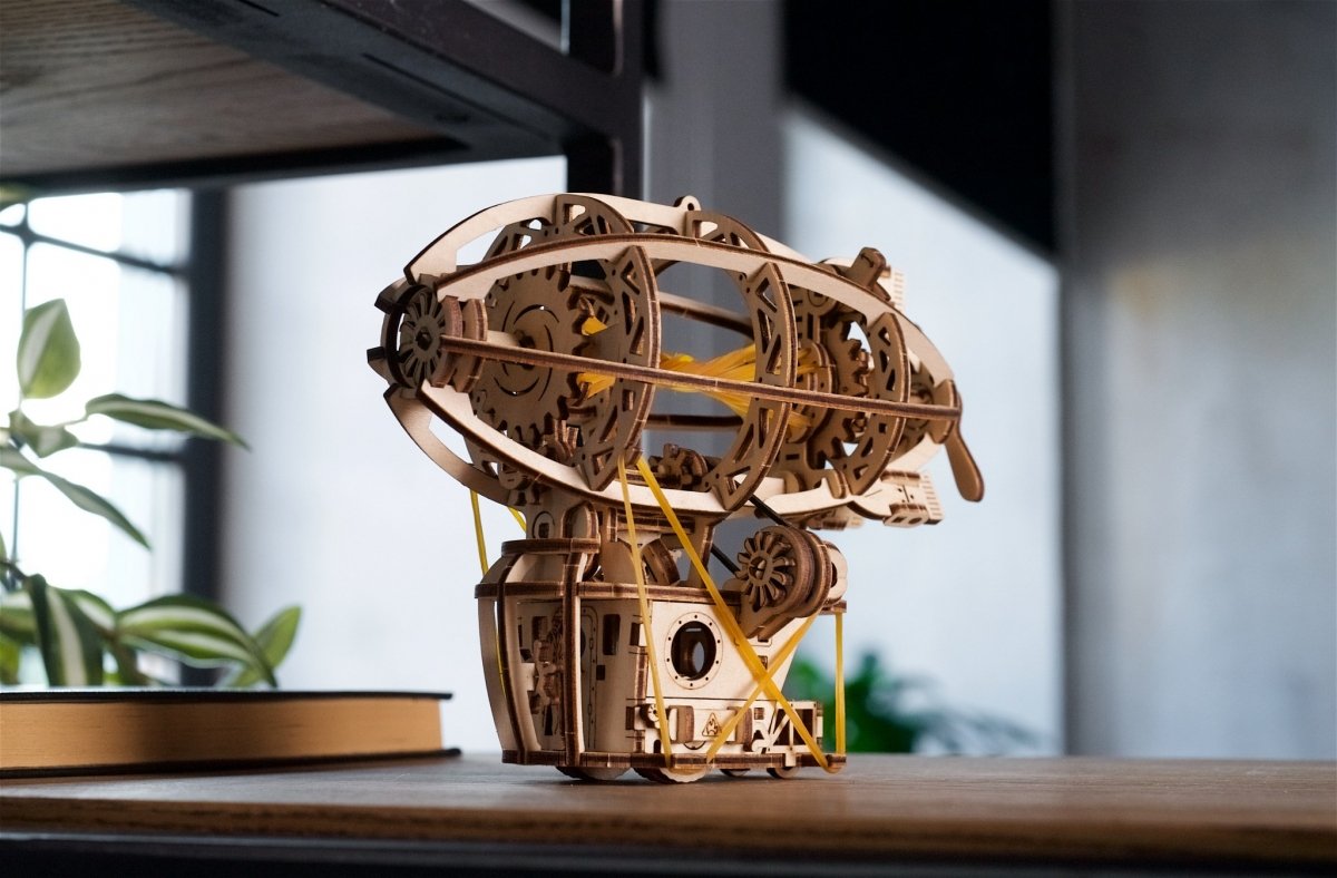 Puzzle 3D Drewniane Steampunkowy Sterowiec uGEARS Smart