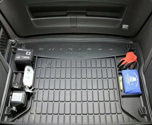 Mata bagażnika gumowa TOYOTA RAV4 V Hybrid od 2018 dolna