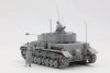 Border Model BT-006 Pz.Beob.Wg. IV Ausf. J w/Commander&Infantry 1/35