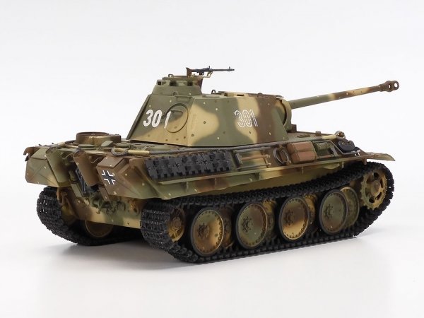 Tamiya 48219 1/35 German Panther Type G Late Version (w/Control Unit)