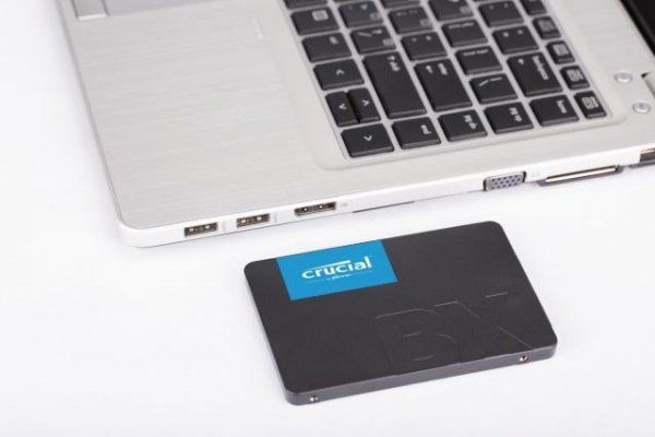 Dysk SSD Crucial CT240BX500SSD1 (240 GB ; 2.5&quot;; SATA III)